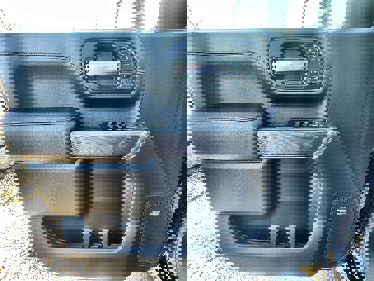 Used 2023 GMC Sierra 2500 AT4 w/ AT4 Premium Plus Package image 22