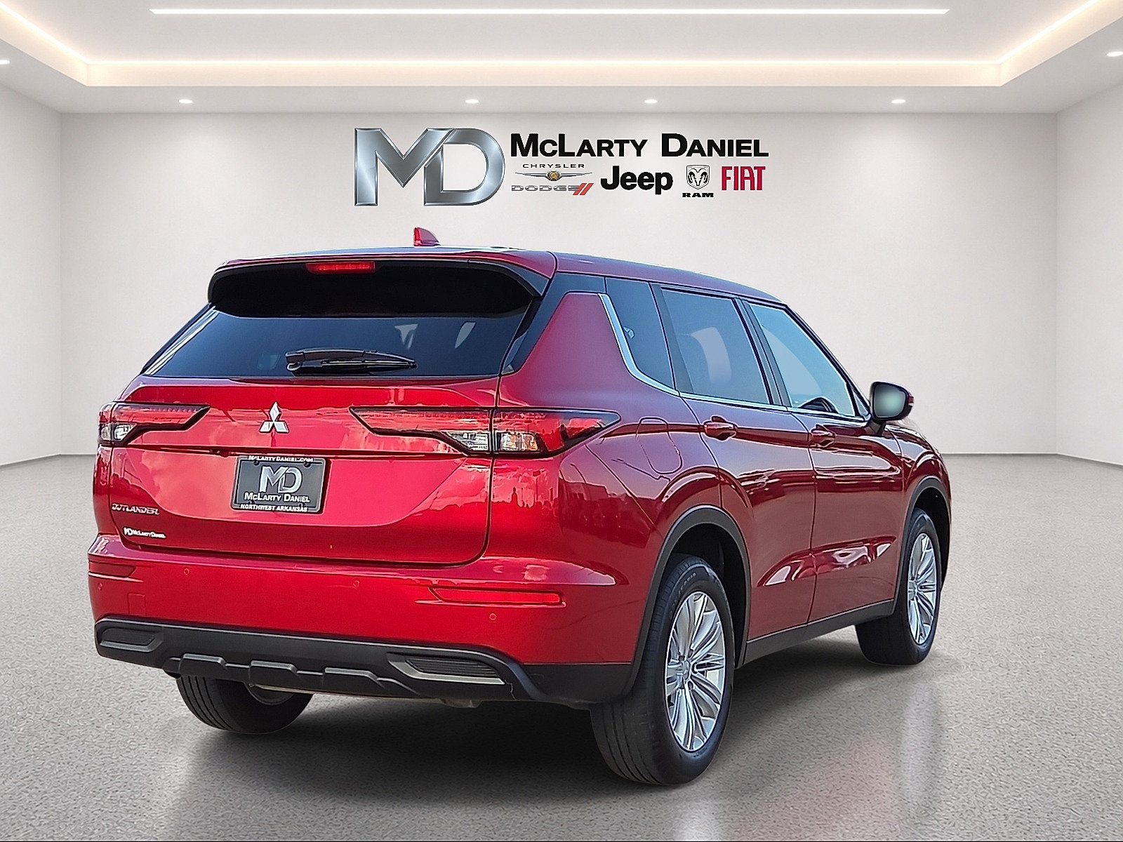Used 2024 Mitsubishi Outlander ES FWD image 5