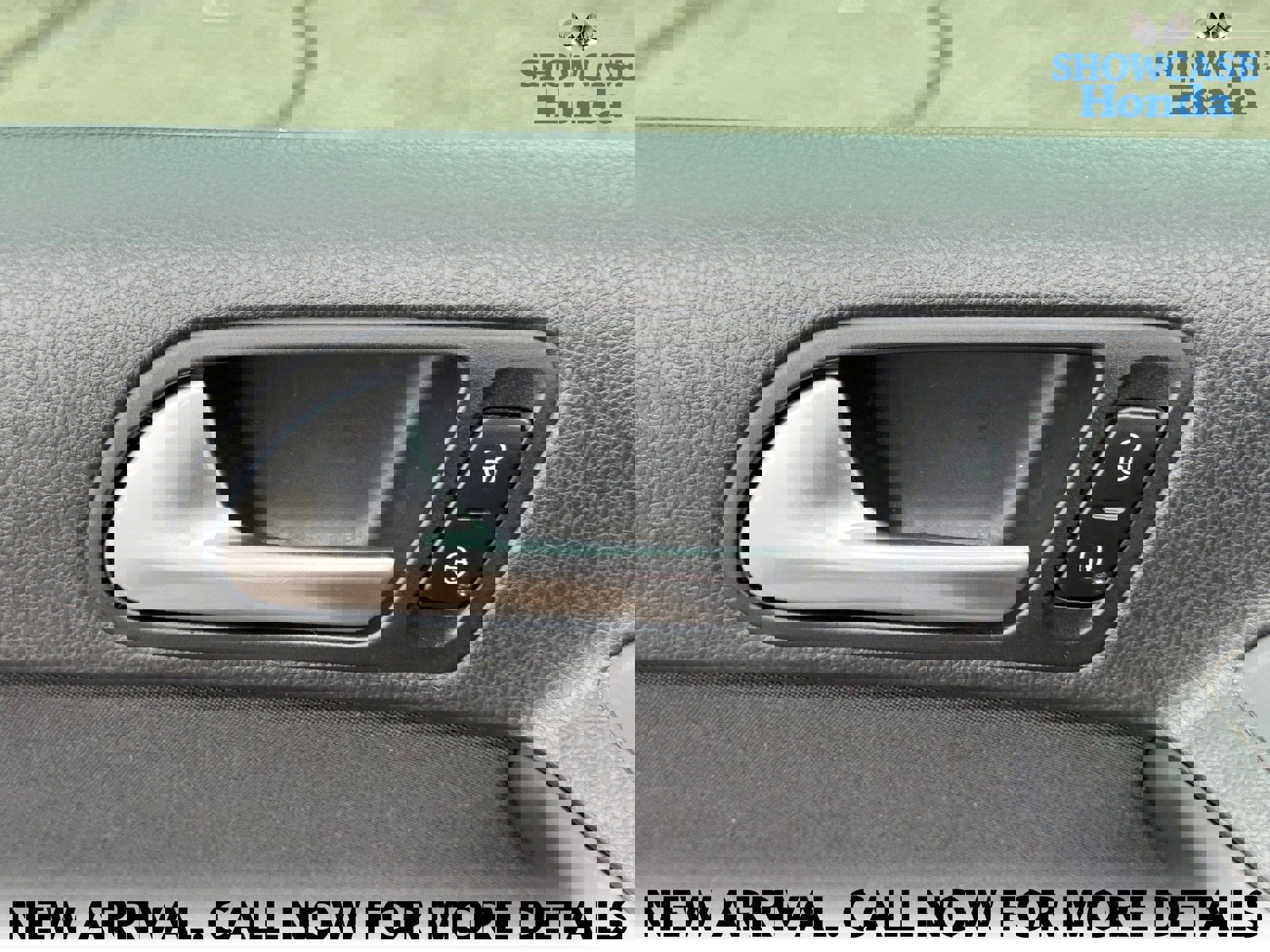 Used 2017 Volkswagen Tiguan S image 11