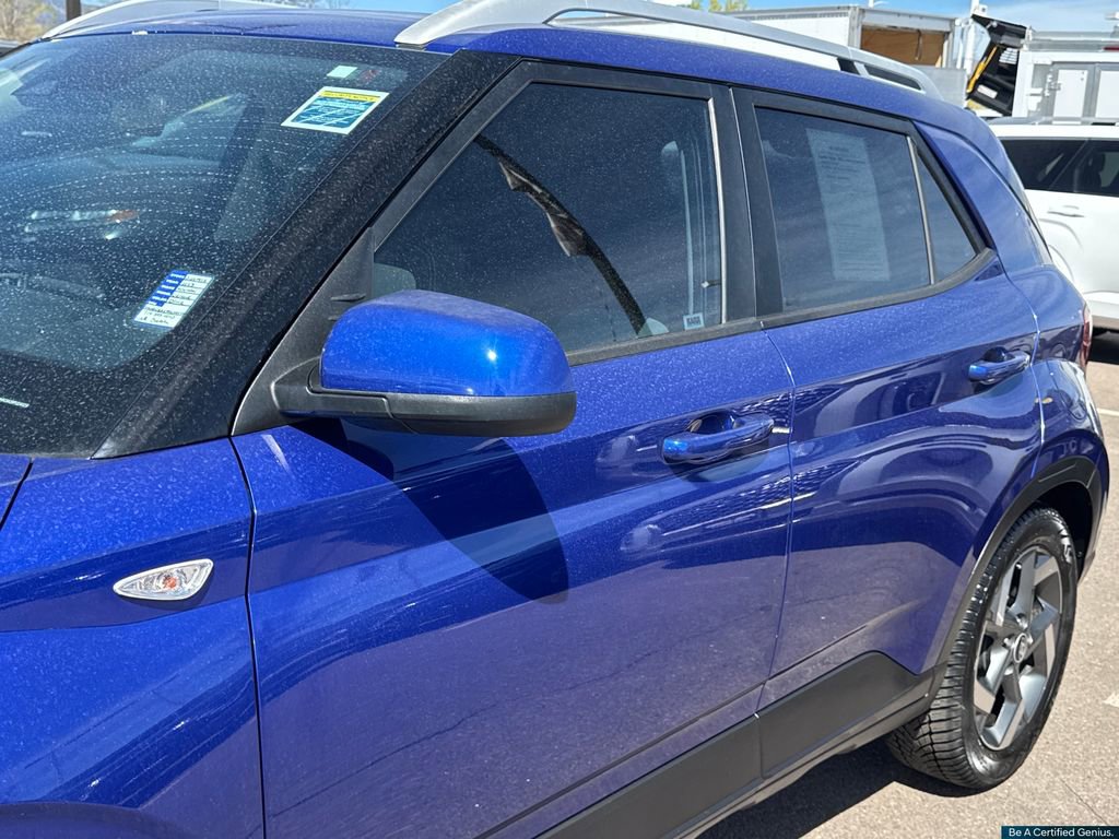 Certified 2023 Hyundai Venue SEL image 6