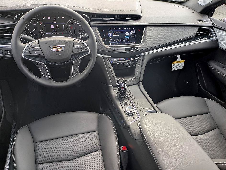 New 2026 Cadillac XT5 Premium Luxury w/ LPO, ONYX Package AWD/4WD image 27