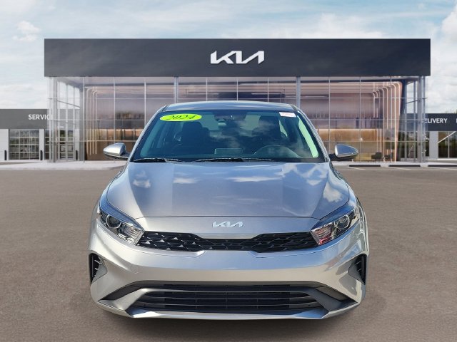 Certified 2024 Kia Forte LXS FWD image 2