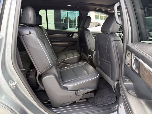 Used 2026 Buick Enclave Avenir w/ Super Cruise Package FWD image 23