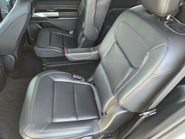 Certified 2023 Ford Explorer XLT w/ Equipment Group 202A image 7