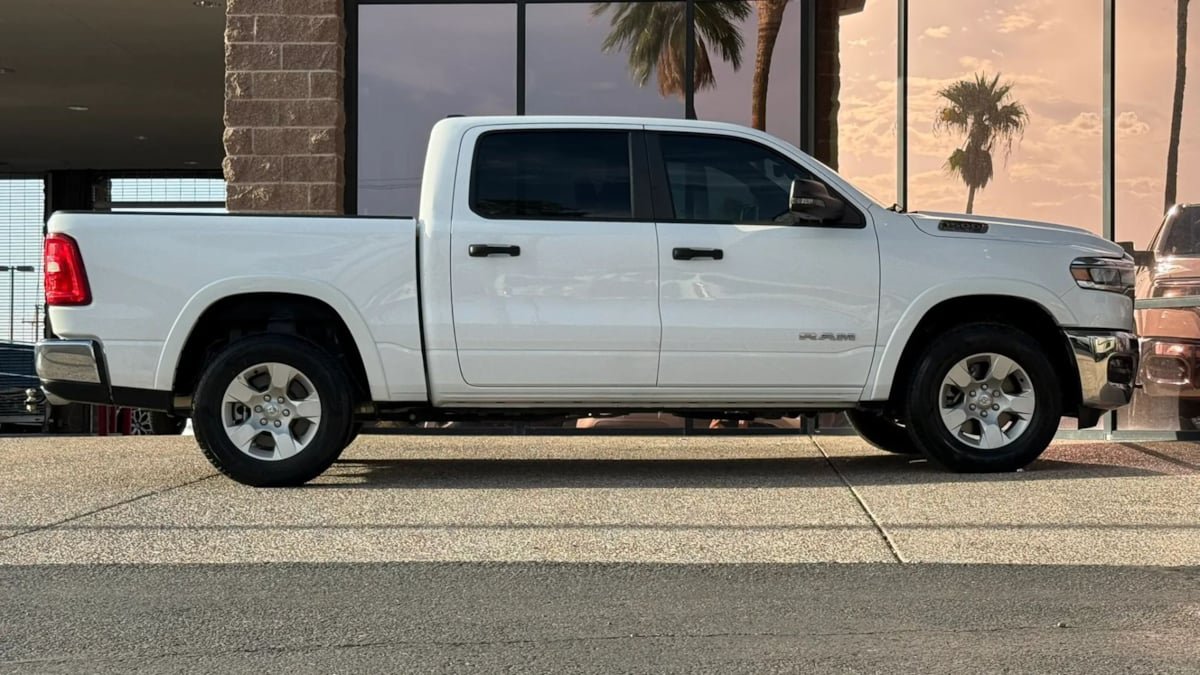 Used 2025 RAM 1500 Big Horn AWD/4WD image 15