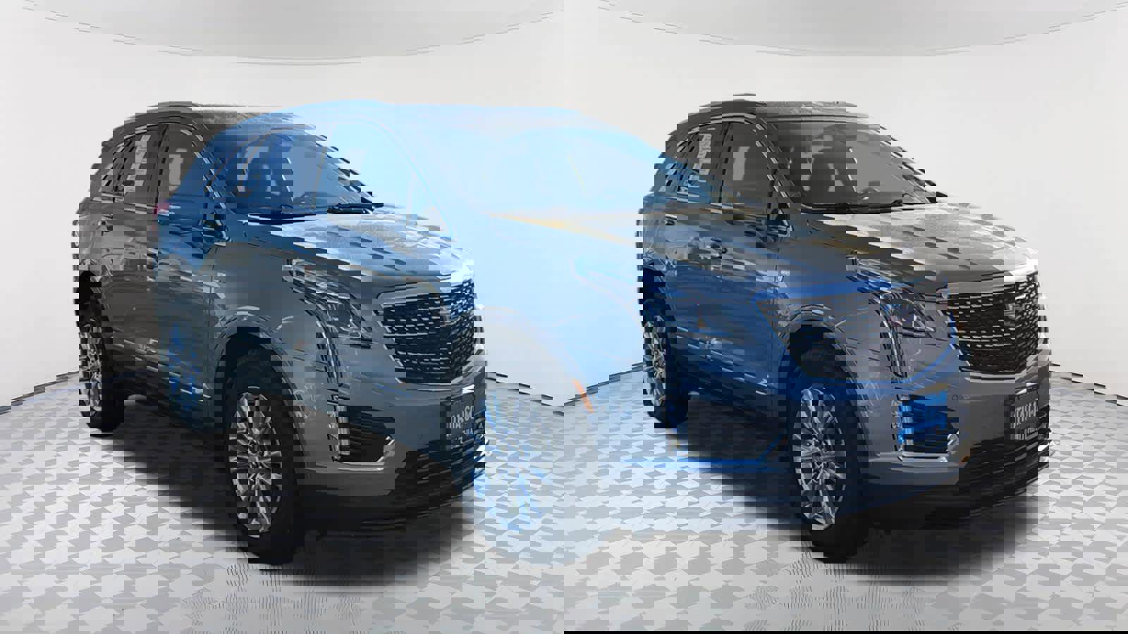 Used 2023 Cadillac XT5 Luxury image 3