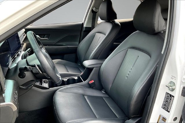 Used 2025 Hyundai Kona Limited AWD/4WD image 21