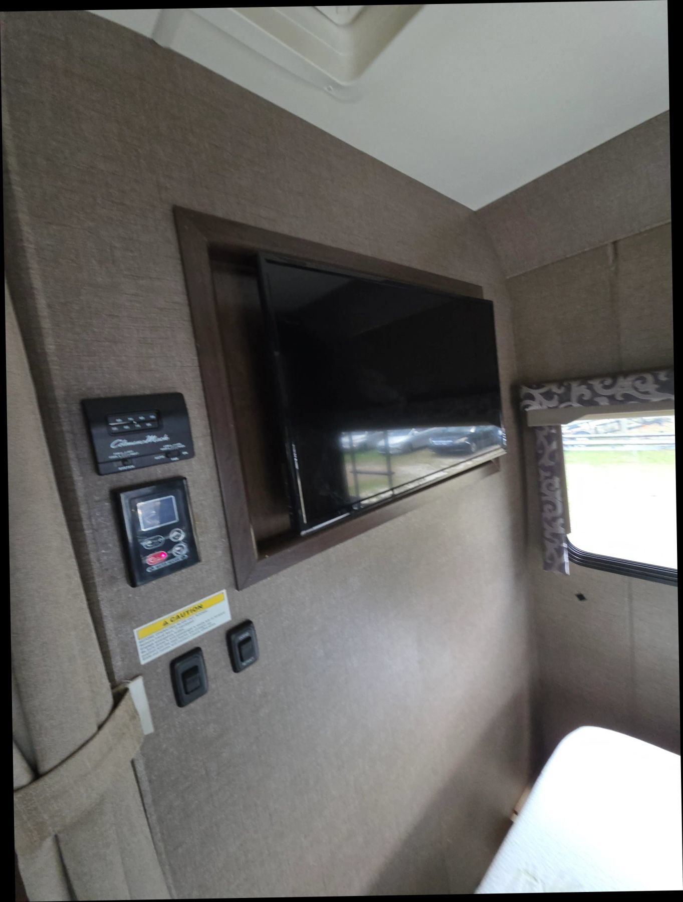 Used 2016 Mercedes-Benz Sprinter 3500 image 19