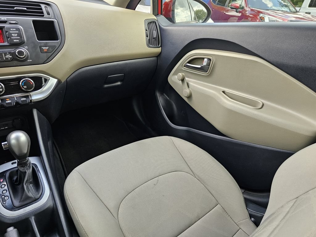 Used 2014 Kia Rio LX FWD image 14