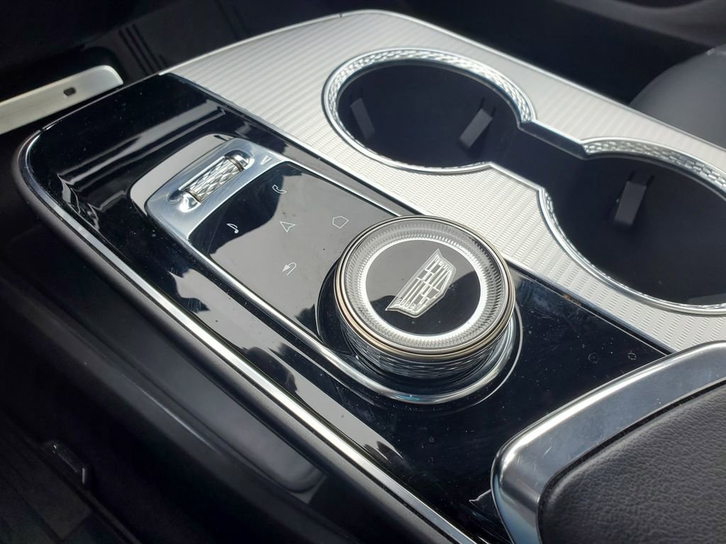 Used 2024 Cadillac Lyriq Tech w/ Driver Assist Package image 32