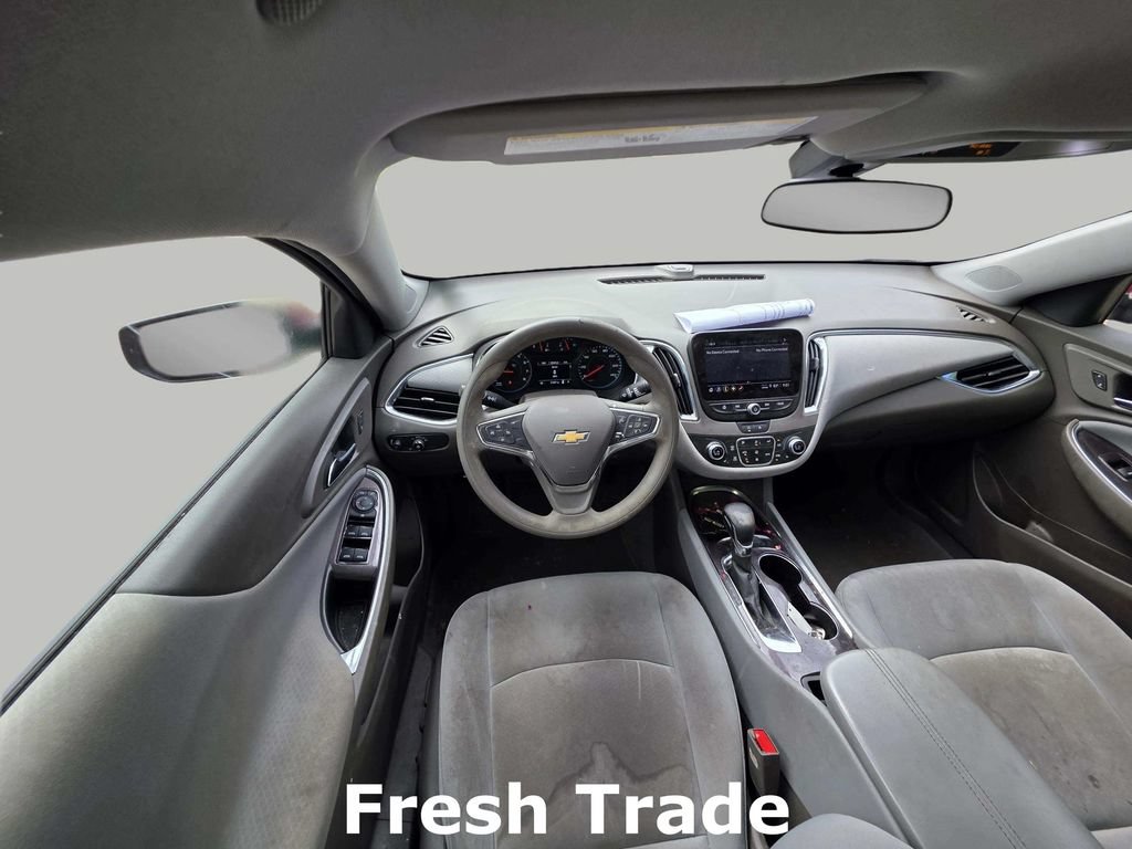 Used 2021 Chevrolet Malibu LT FWD image 10
