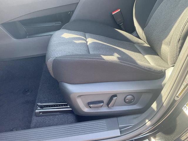New 2026 Nissan Rogue SV AWD/4WD image 28