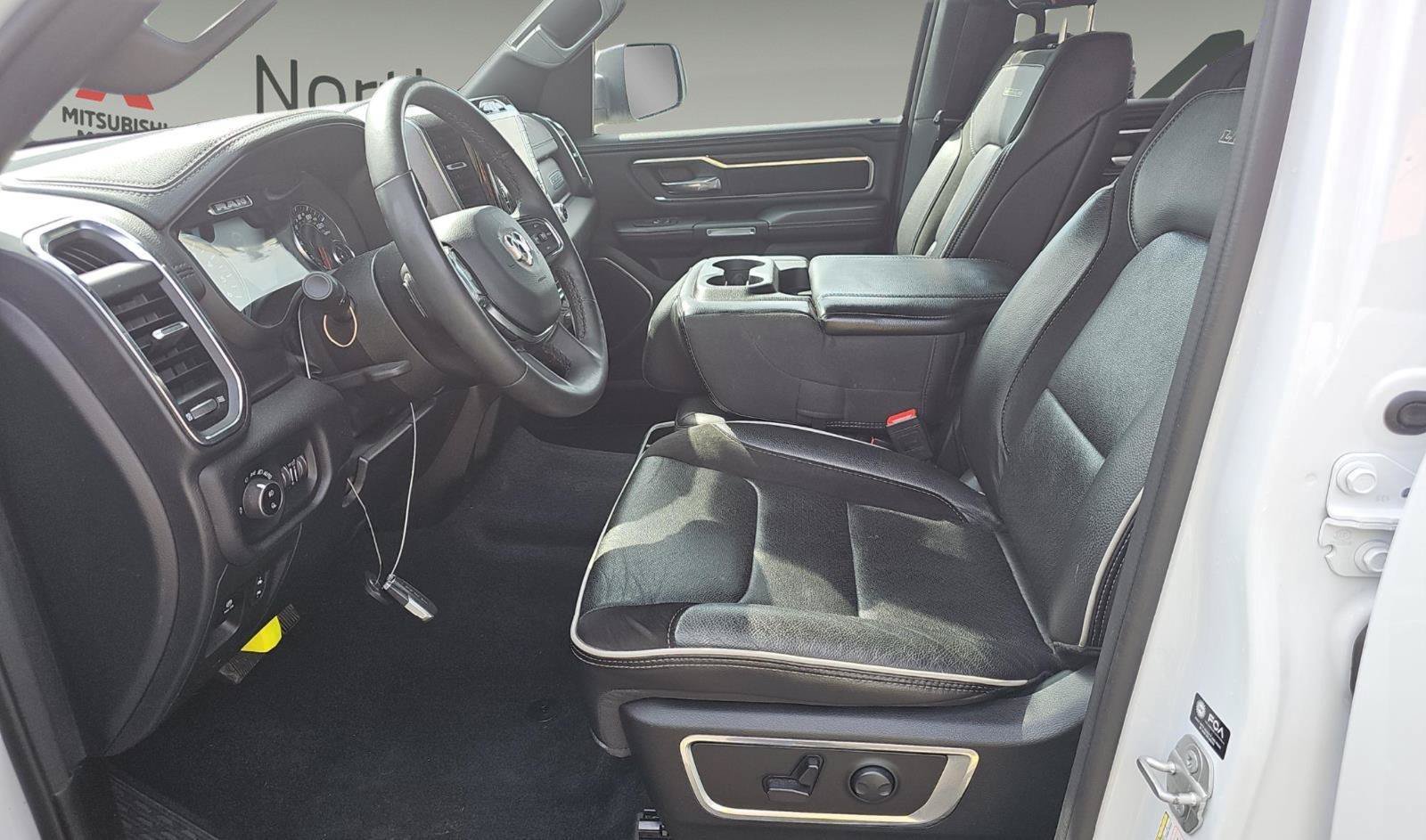 Used 2025 RAM 1500 Laramie AWD/4WD image 8