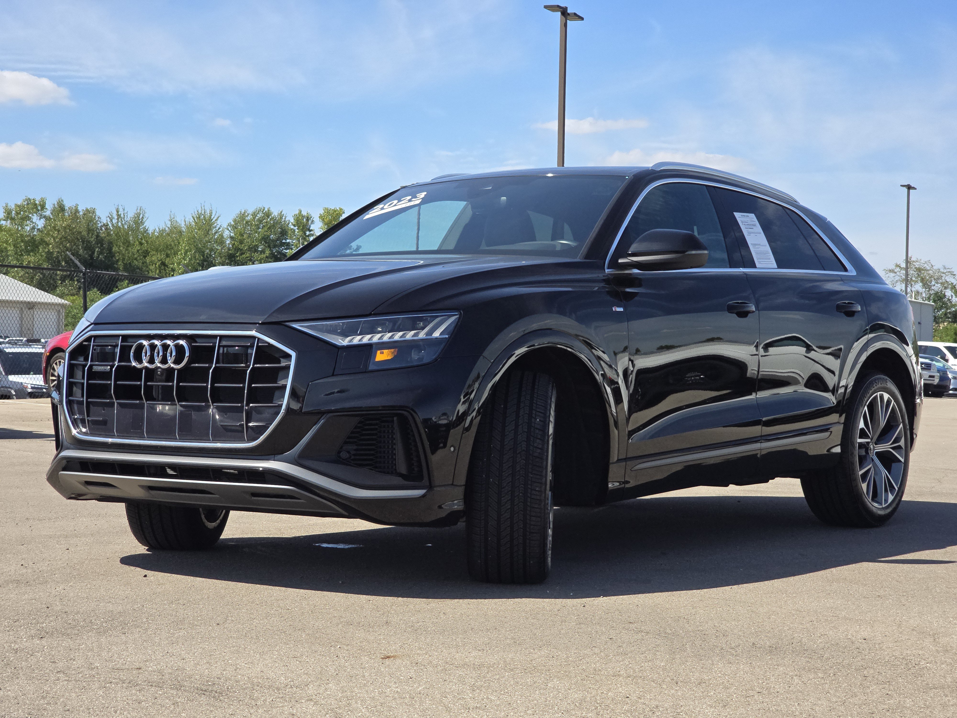 Certified 2023 Audi Q8 Premium Plus w/ Premium Plus Package AWD/4WD image 3