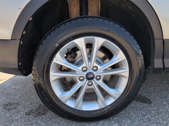 Certified 2017 Ford Escape SE w/ Equipment Group 201A image 54