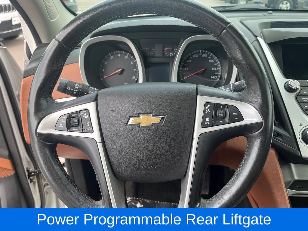 Used 2017 Chevrolet Equinox Premier w/ Enhanced Convenience Package AWD/4WD image 18