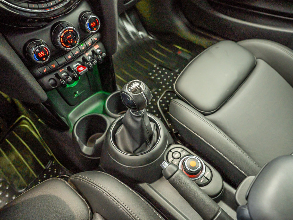 Used 2021 MINI Cooper S w/ 6.5" Touchscreen Package FWD image 27