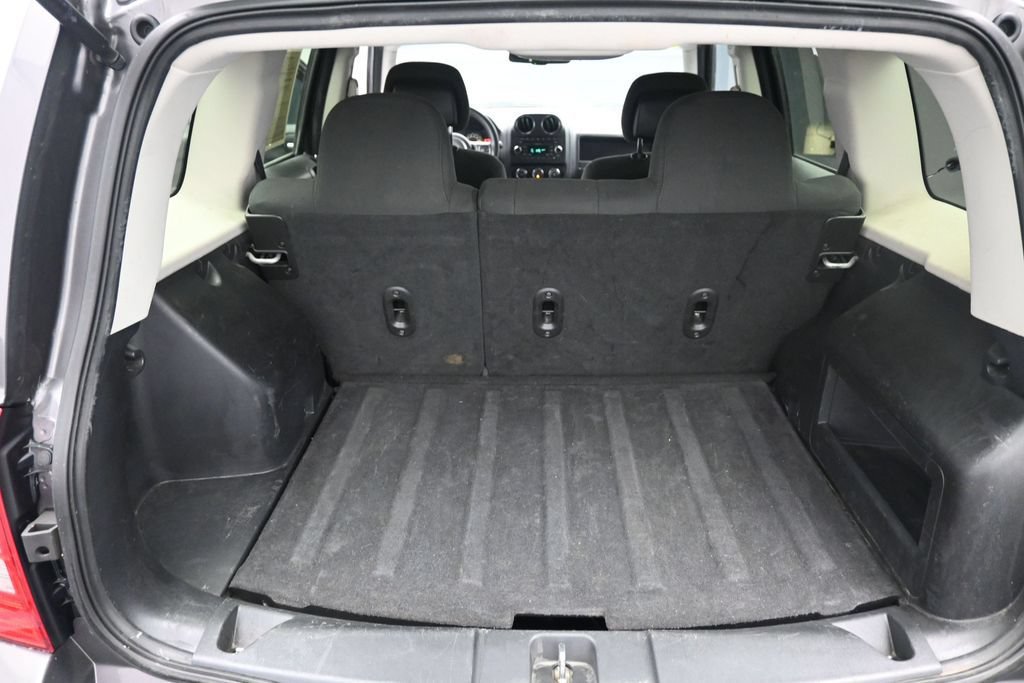 Used 2015 Jeep Patriot Sport FWD image 20