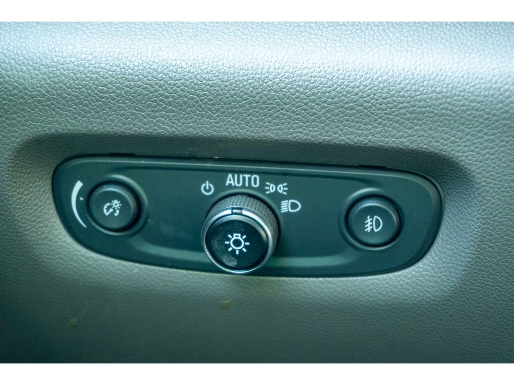 Used 2019 Chevrolet Traverse LT w/ LT Premium Package image 28