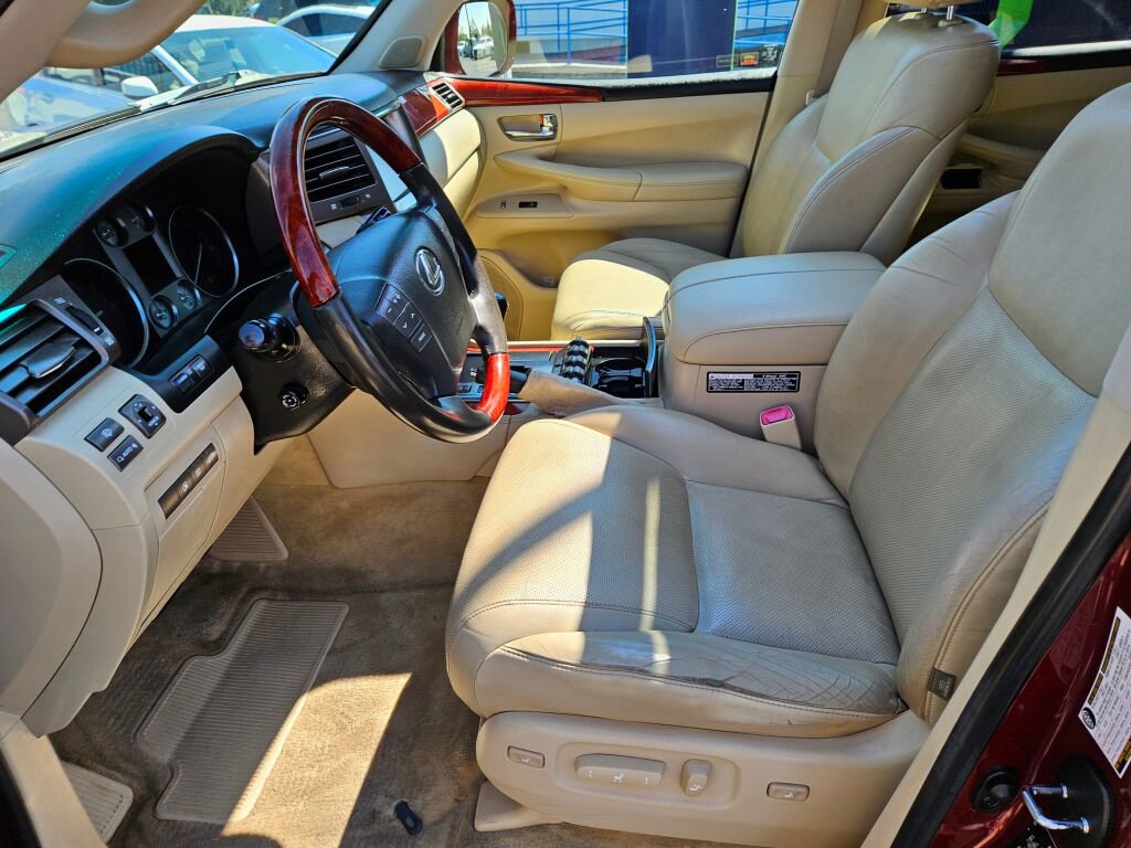 Used 2010 Lexus LX 570 4WD image 12
