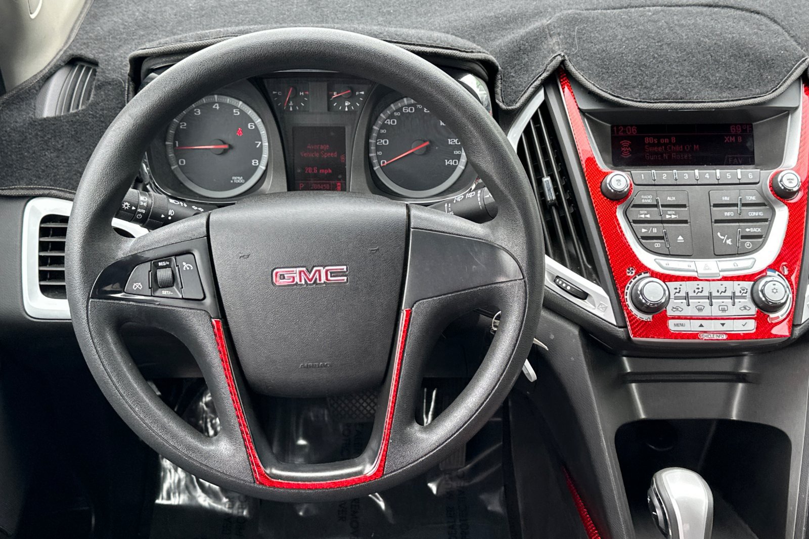 Used 2010 GMC Terrain SLE FWD image 14