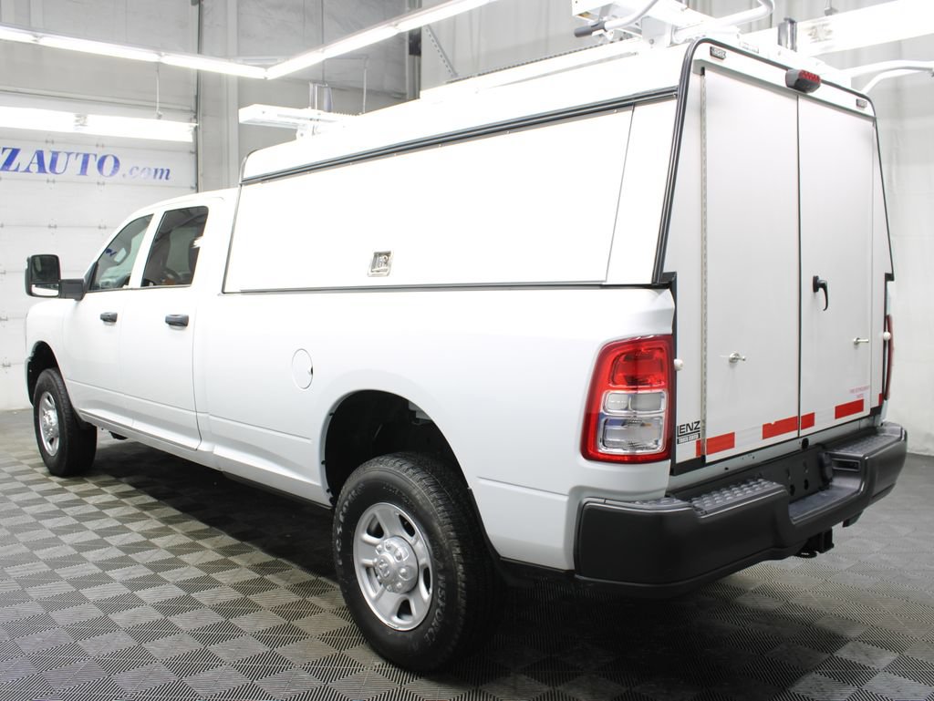 Used 2023 RAM 3500 Tradesman w/ Convenience Group AWD/4WD image 7