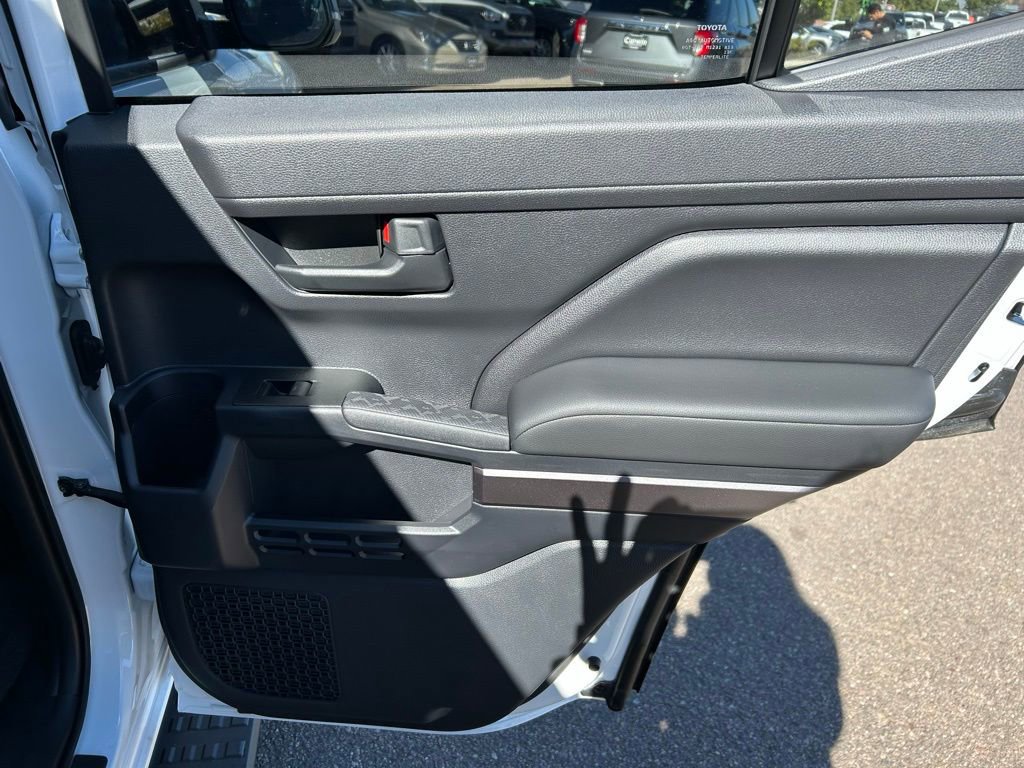 Used 2025 Toyota 4Runner 4WD image 29