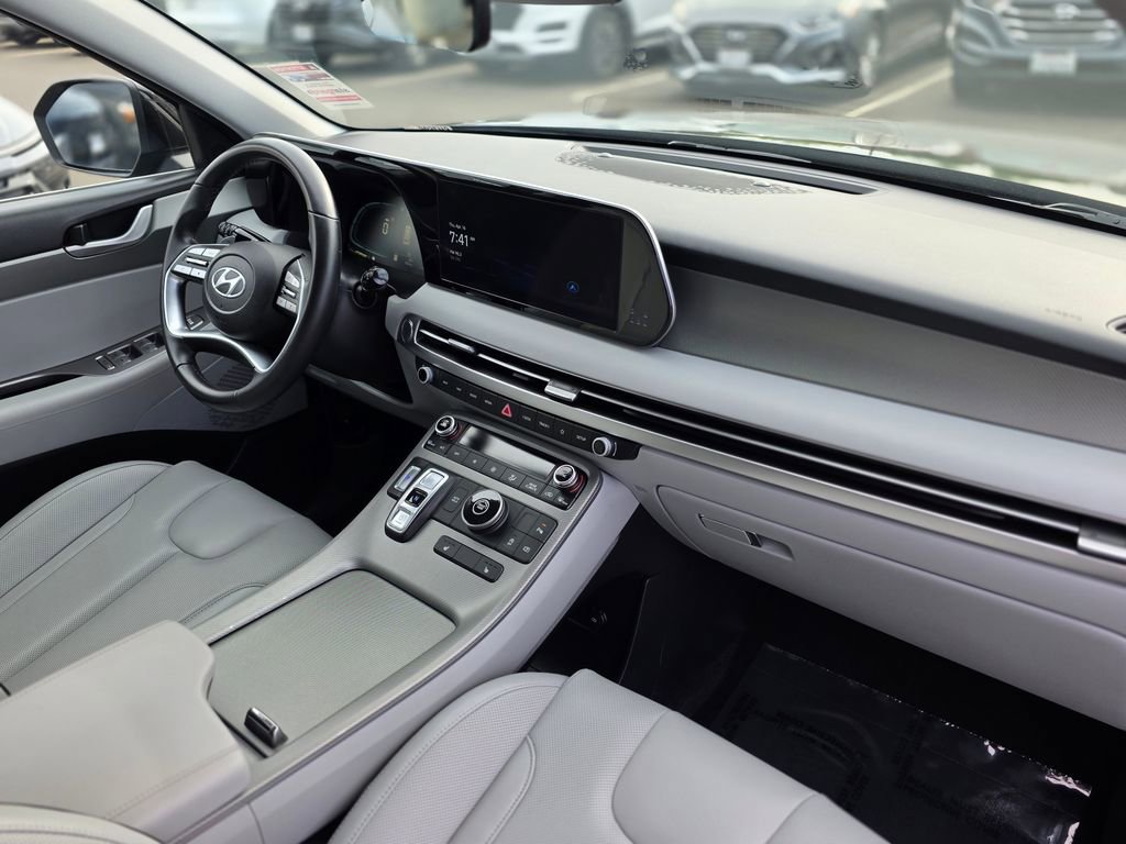 Used 2025 Hyundai Palisade SEL FWD image 9