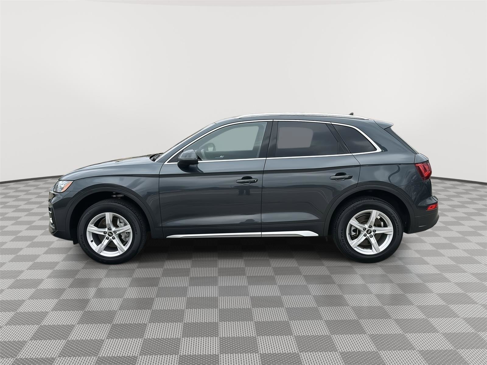 Used 2023 Audi Q5 2.0T Premium w/ Convenience Package AWD/4WD image 8