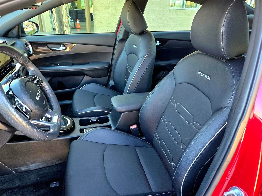 Used 2024 Kia Forte GT-Line w/ GT-Line Premium Package image 23