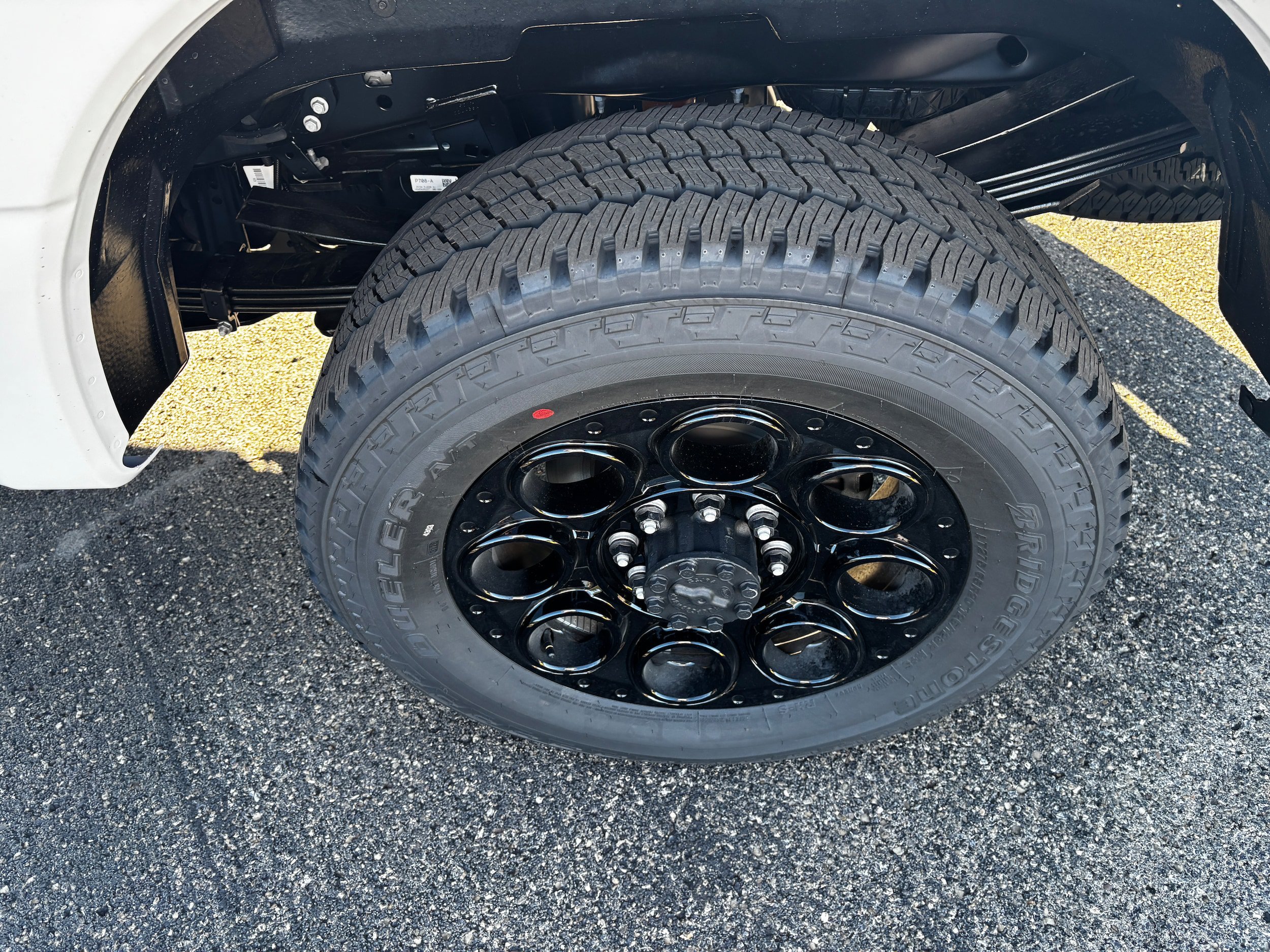 New 2027 Ford F350 Lariat w/ Black Appearance Package AWD/4WD image 9