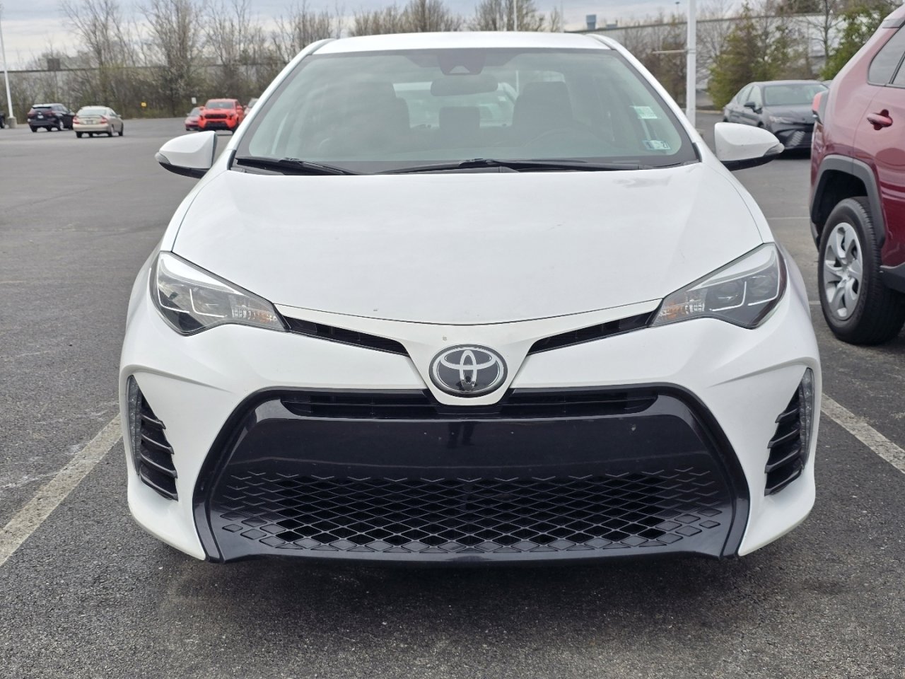 Used 2017 Toyota Corolla SE image 2