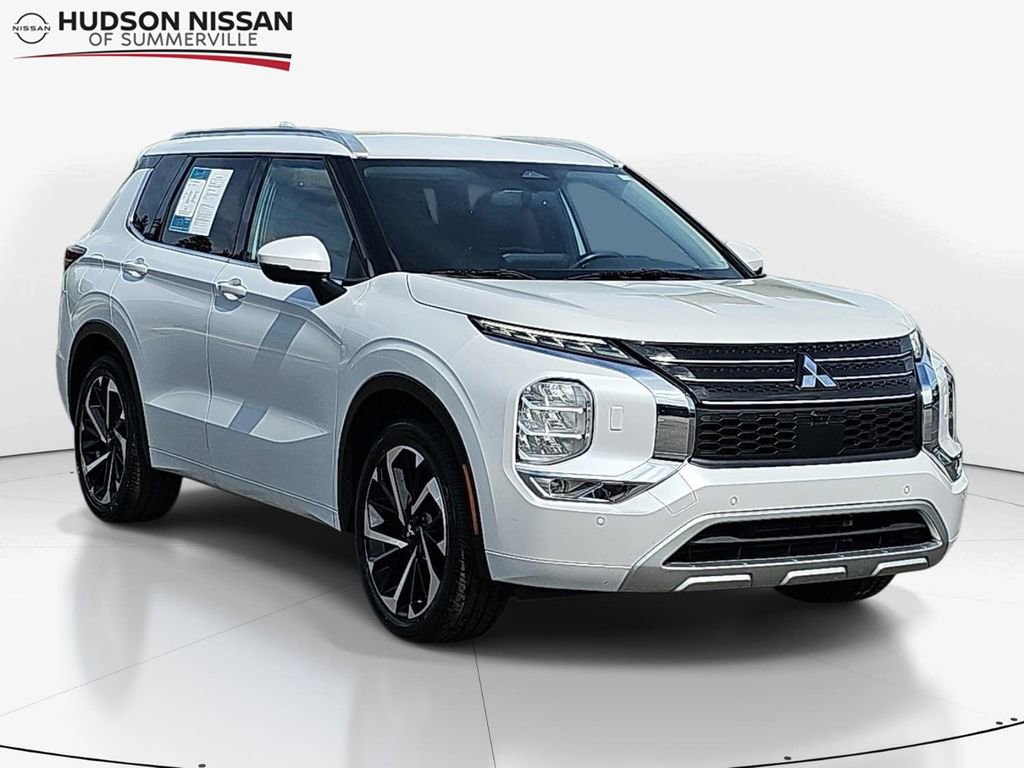 Used 2022 Mitsubishi Outlander SEL AWD/4WD image 1