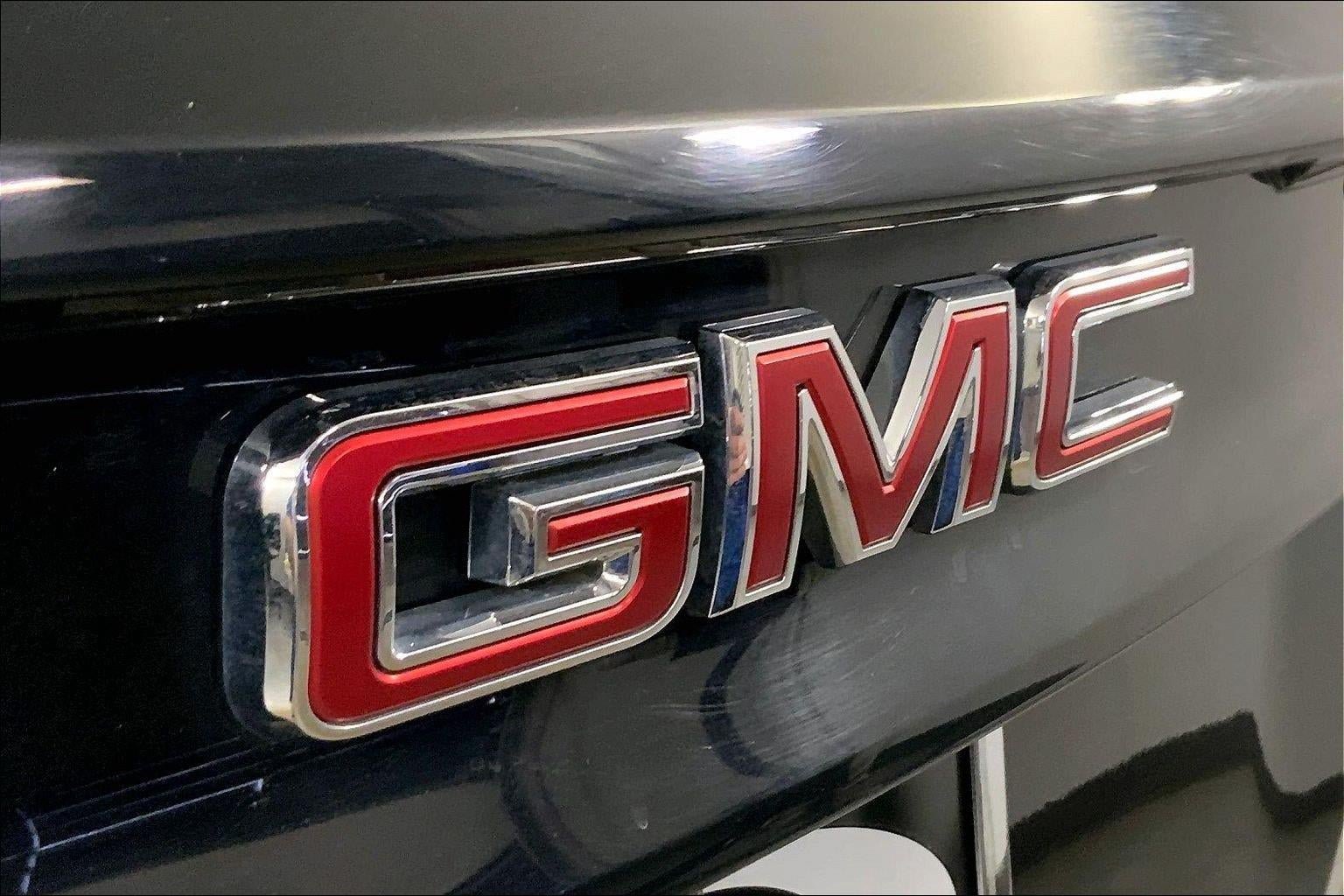 Used 2025 GMC Acadia Elevation FWD image 30