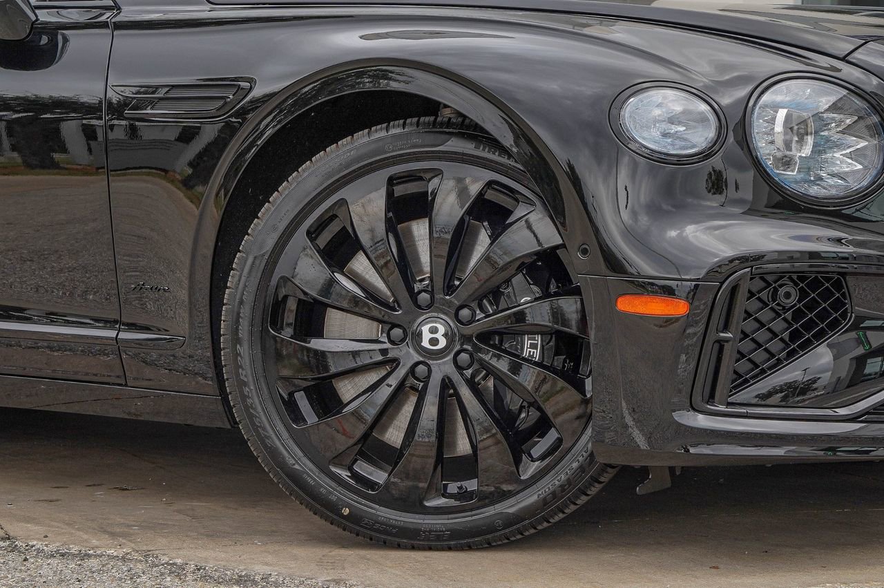 New 2026 Bentley Flying Spur Plug-In Hybrid image 7