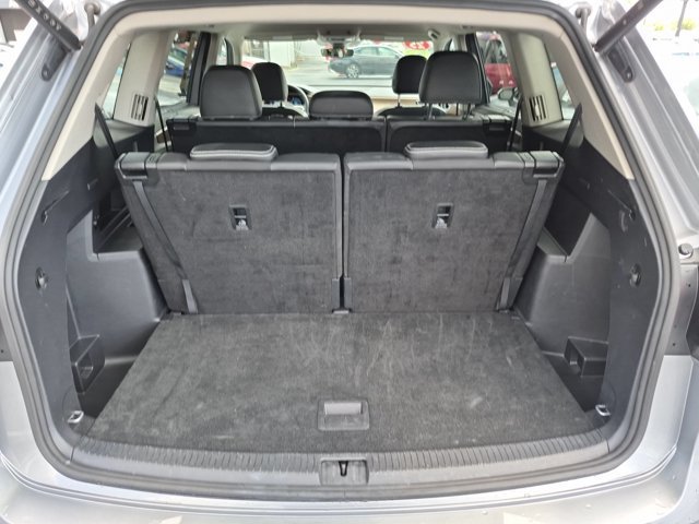 Used 2025 Volkswagen Atlas SE FWD image 28