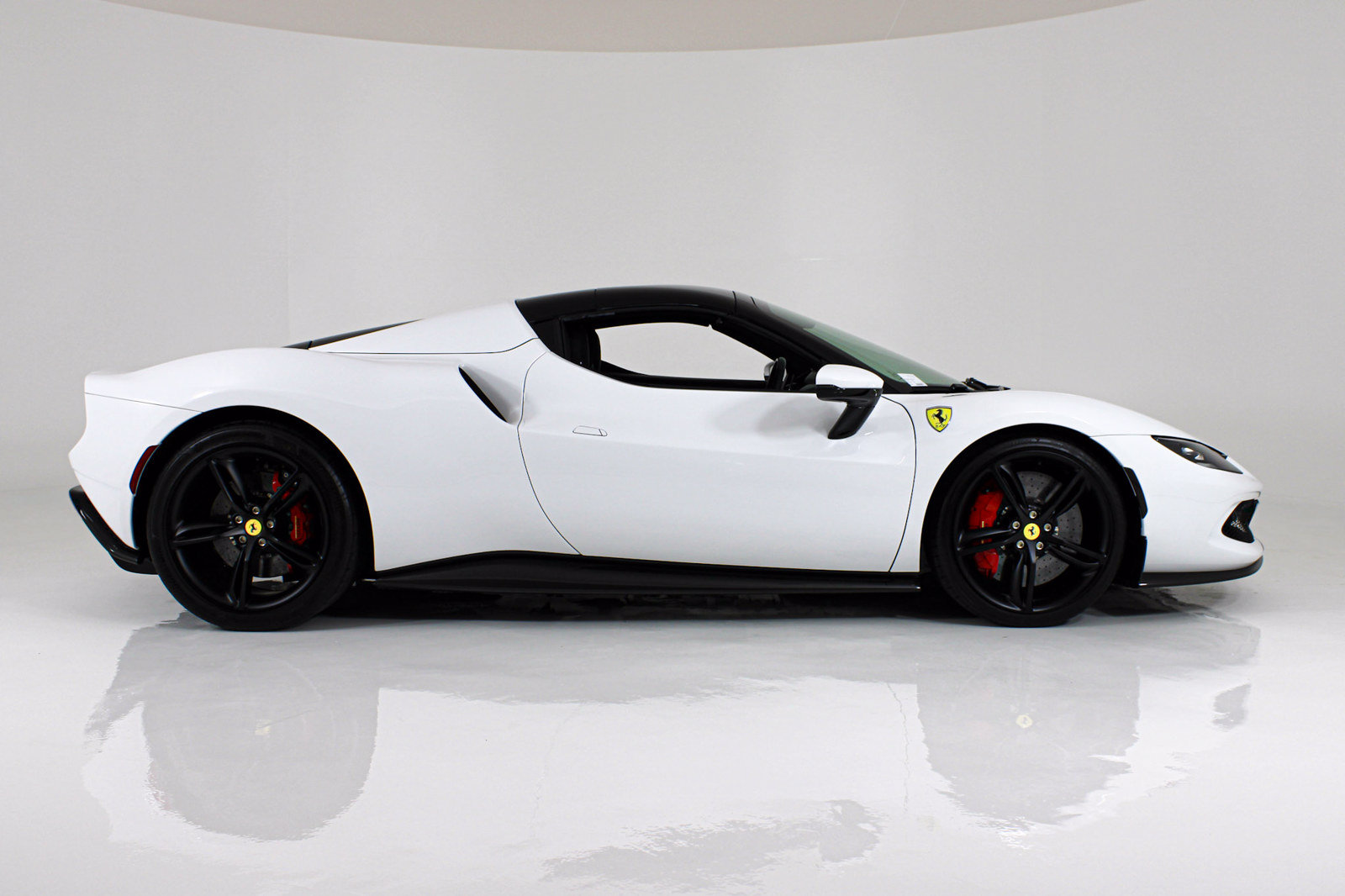 Certified 2024 Ferrari 296 GTS RWD image 13