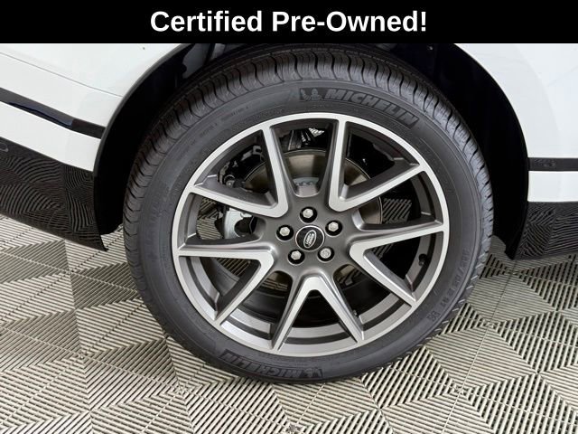 Certified 2026 Land Rover Range Rover Velar Dynamic SE AWD/4WD image 9