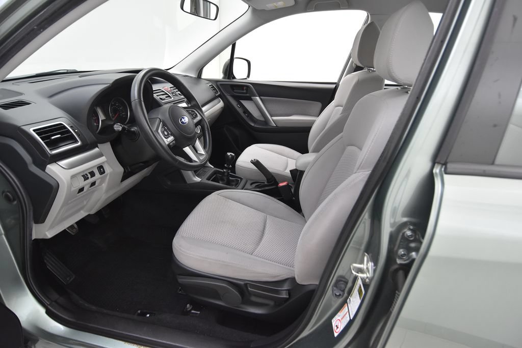 Used 2017 Subaru Forester 2.5i AWD/4WD image 24