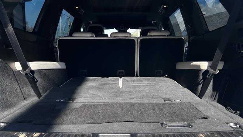 Used 2015 Mercedes-Benz GL 550 4MATIC w/ Driver Assistance Package image 15