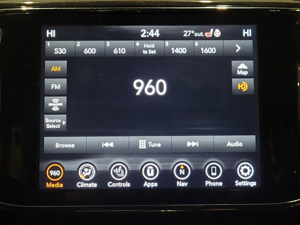 Used 2021 Jeep Grand Cherokee Laredo X image 25