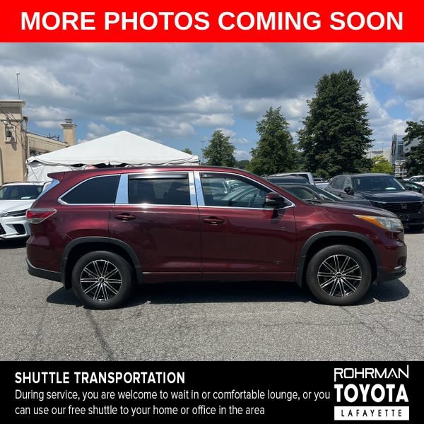 Used 2015 Toyota Highlander LE AWD/4WD image 6