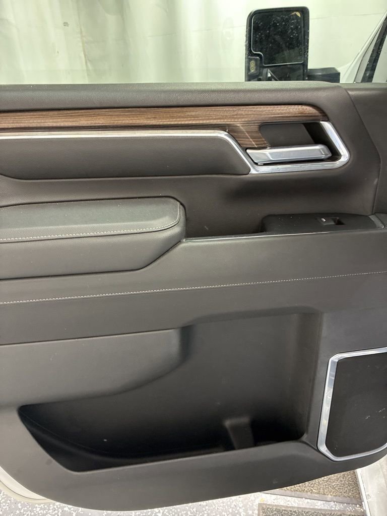 Used 2024 Chevrolet Silverado 2500 LT w/ Convenience Package image 26