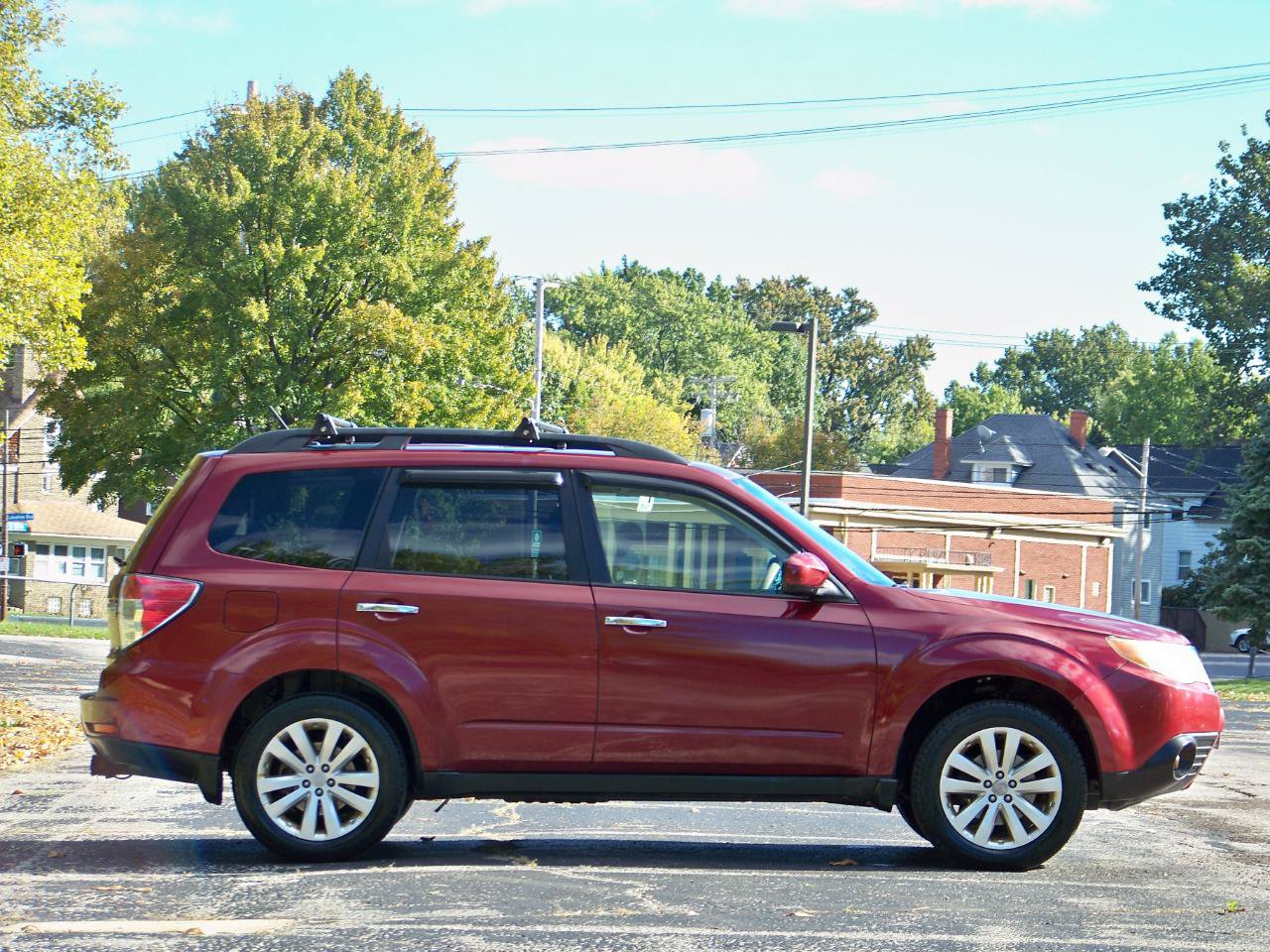 Used 2013 Subaru Forester 2.5X Premium w/ Popular Pkg 3 AWD/4WD image 40