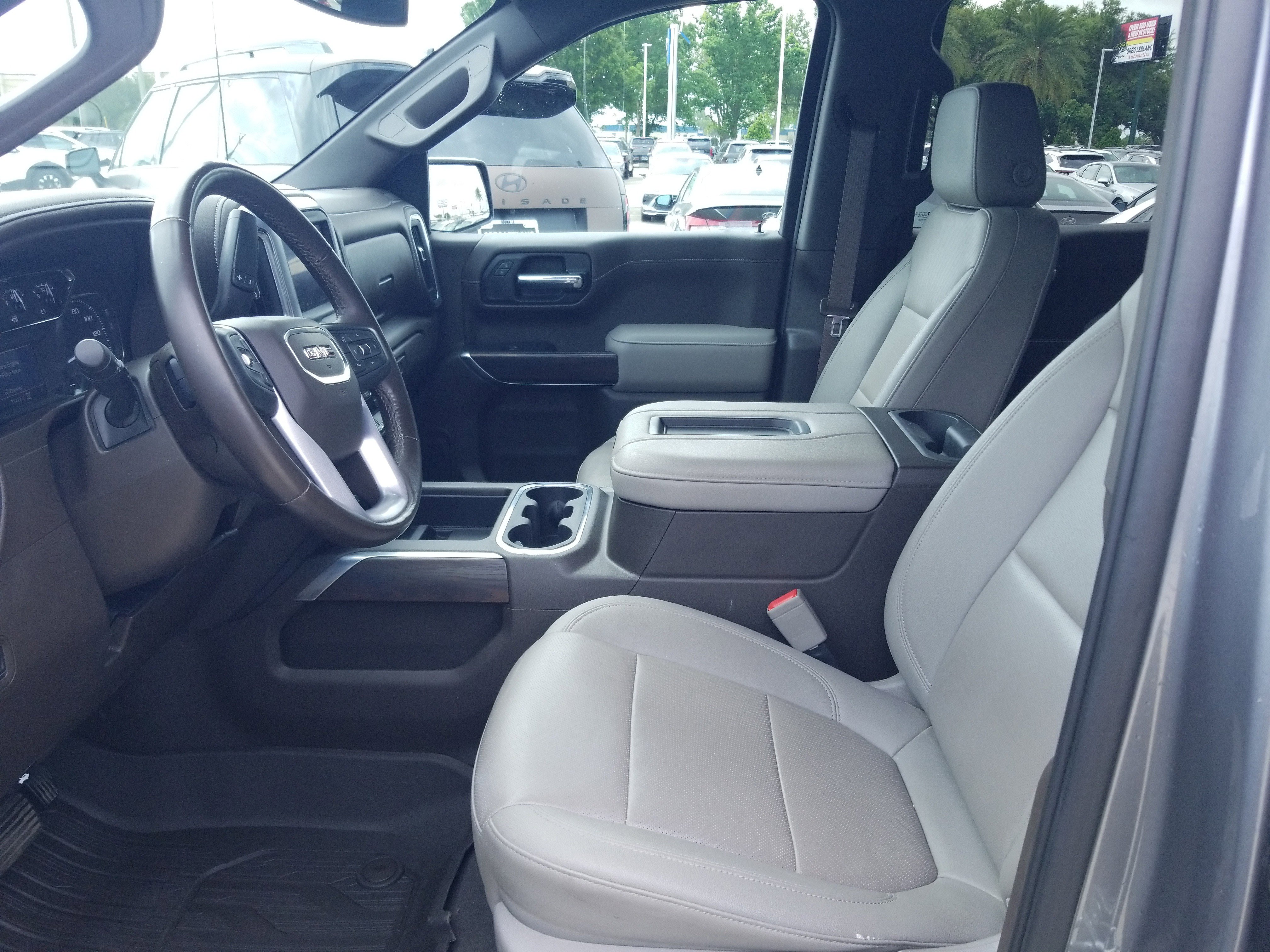 Used 2022 GMC Sierra 1500 SLT image 10