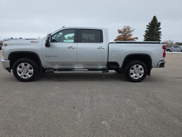 Used 2021 Chevrolet Silverado 2500 LTZ w/ LTZ Premium Package image 2