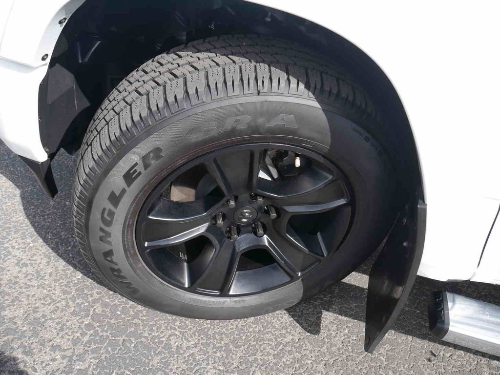 Used 2023 RAM 1500 Limited w/ Body-Colour Bumper Group image 14