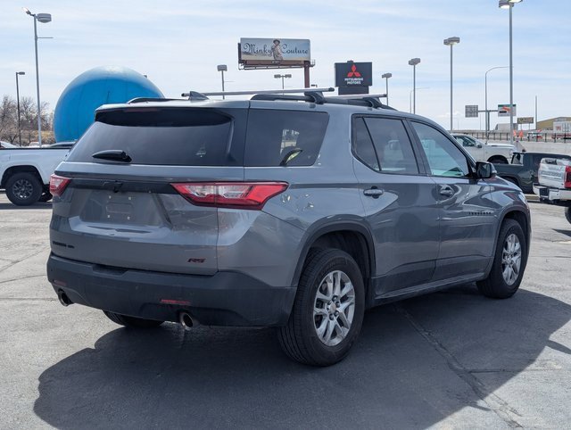 Used 2019 Chevrolet Traverse LT image 3