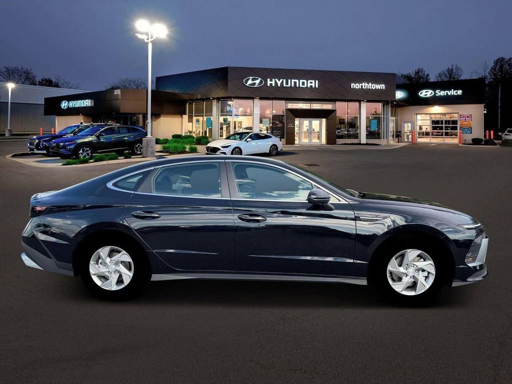 New 2026 Hyundai Sonata SE FWD image 9