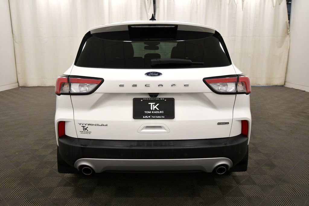Used 2020 Ford Escape Titanium w/ Titanium Premium Package 2.0 image 6